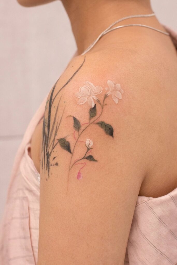 Feminine Shoulder Tattoos